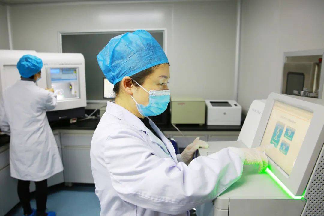 精准医疗 恩施州精准医学检测中心正式投入使用